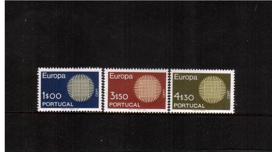 EUROPA - ''Flaming Sun''<br/>
A superb unmounted mint set of three. SG Cat �