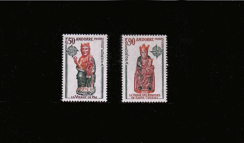 EUROPA - Church Sculptures<br/>
A superb unmounted mint set of two
<br/>SG Cat �.00